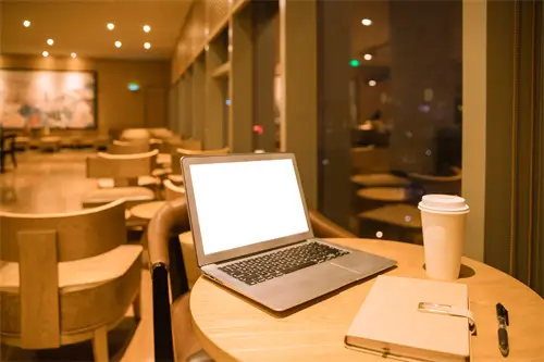 波兰人去哪里旅游